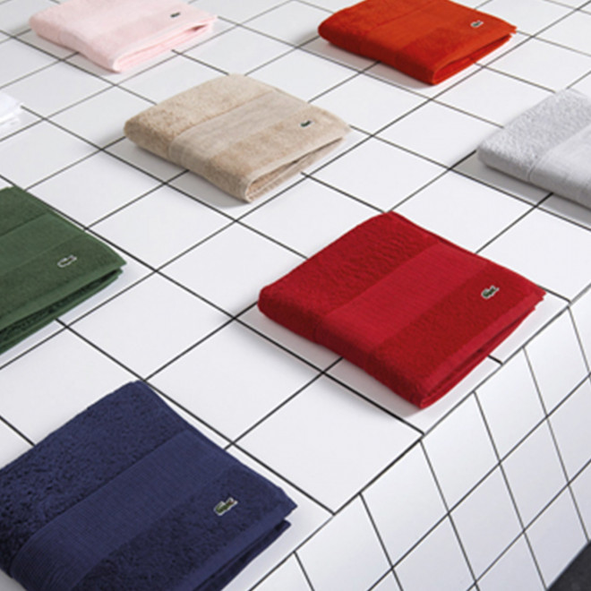 SERVIETTE 50X100CM LACOSTE PERSONNALISABLE 'LE CROCO'