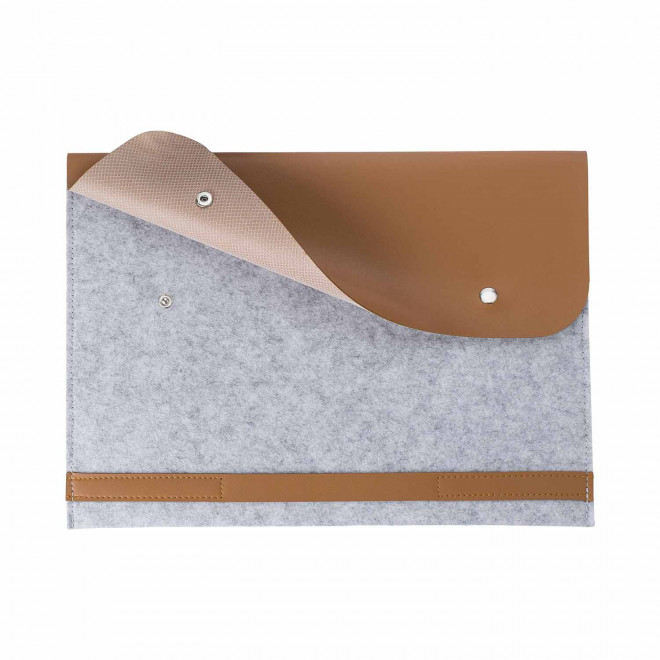 HOUSSE EN FEUTRINE PERSONNALISABLE 'TAYSO'