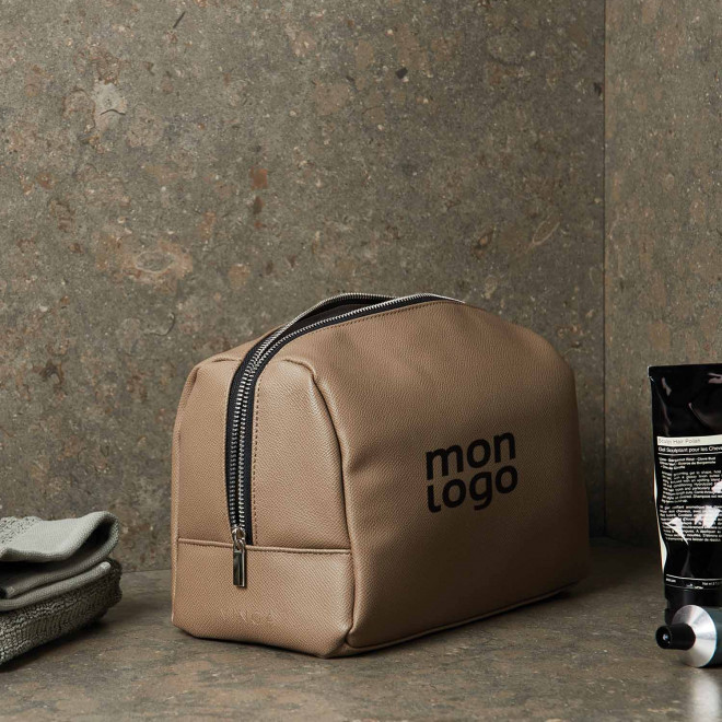 TROUSSE DE TOILETTE PERSONNALISEE EN PU RCS 'LIZZIE'