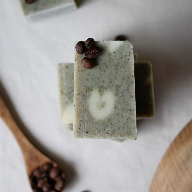 SAVON EXFOLIANT BIO 100G PERSONNALISABLE 'MOUSSING'