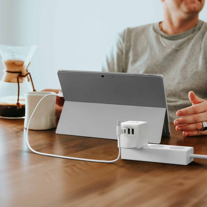  ADAPTATEUR DE VOYAGE PERSONNALISABLE 'TRIPPER'