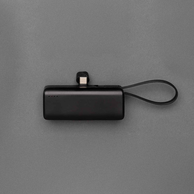 BATTERIE DE SECOURS PERSONNALISABLE 'AKRO USB C'
