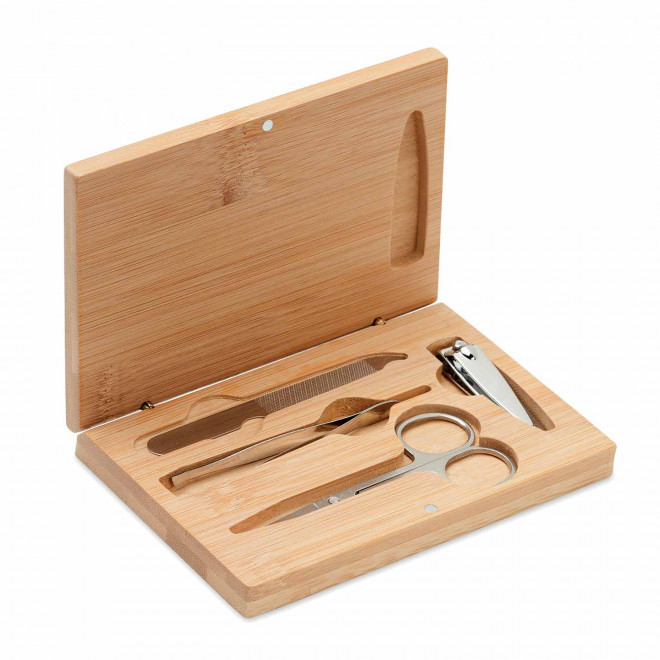 SET DE MANUCURE PERSONNALISABLE EN BAMBOU 'CHRISTI' - bois