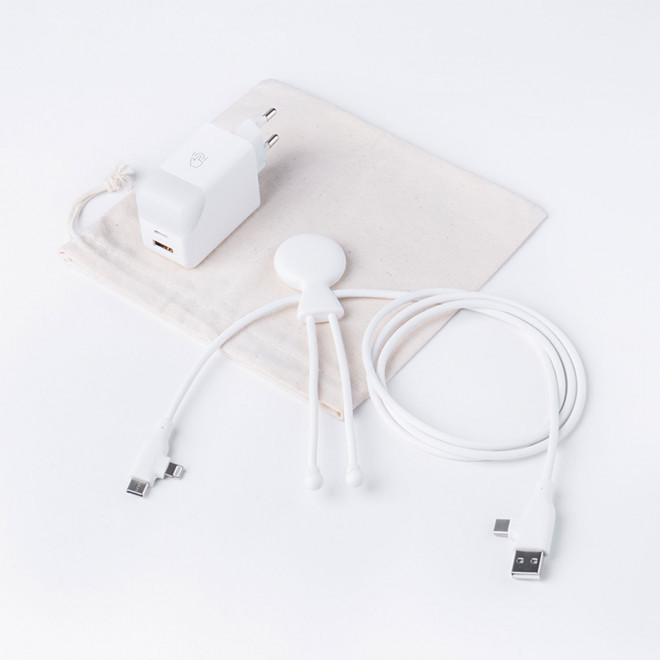 PACK PERSONNALISABLE PRISE ET CABLE 'MOBILITY' - blanc