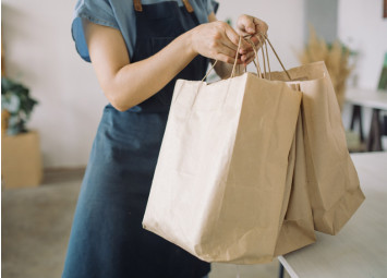 Sacs en kraft personnalisés : pourquoi devons-nous tous les adopter ?
